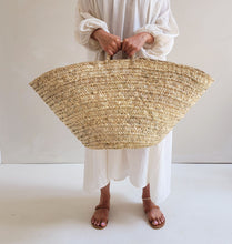 Load image into Gallery viewer, Hamza Woven Handle Basket
