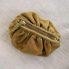 Load image into Gallery viewer, Llani Puff Pouch
